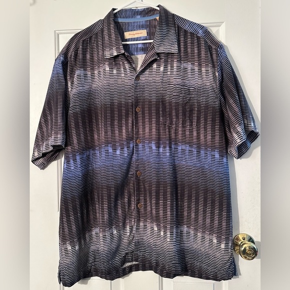 TOMMY BAHAMA 100% XL Silk Illusion Pattern Gray Blue Short Sleeve Button Down - Picture 1 of 11